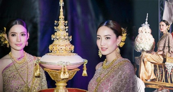 หางาน,สมัครงาน,งาน,สุดงดงาม ‘แอฟ-แต้ว’ ร่วมอัญเชิญพระเกี้ยวในงาน จุฬาฯ 100 ปี สวยสง่าในชุดไทย